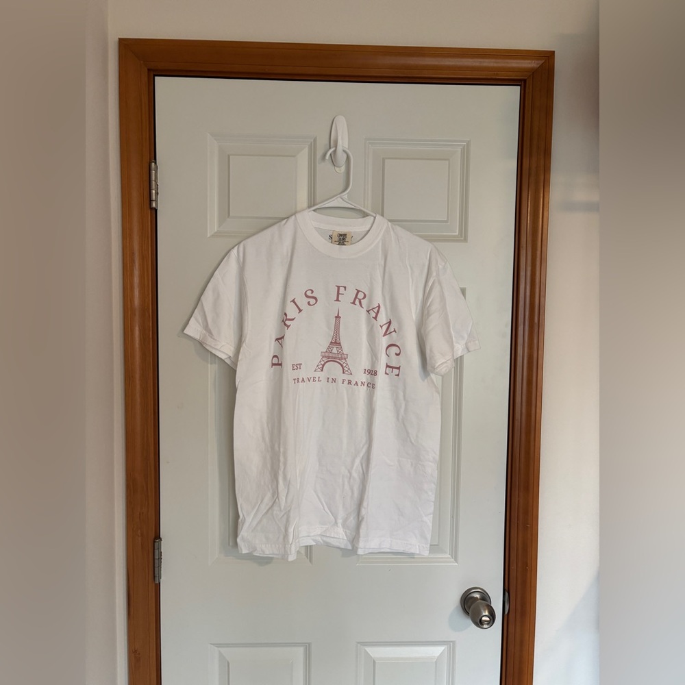 Comfort colors white Paris France T Shirt